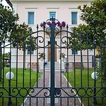 Апартаменты Fiorita Каттолика