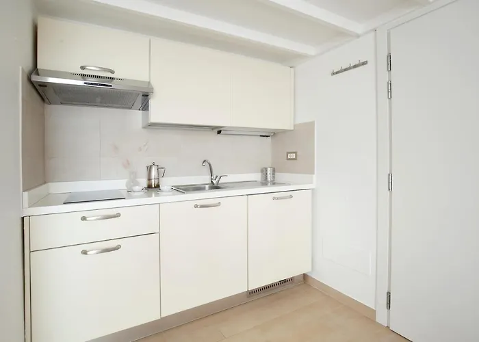 Fiorita Apartament
